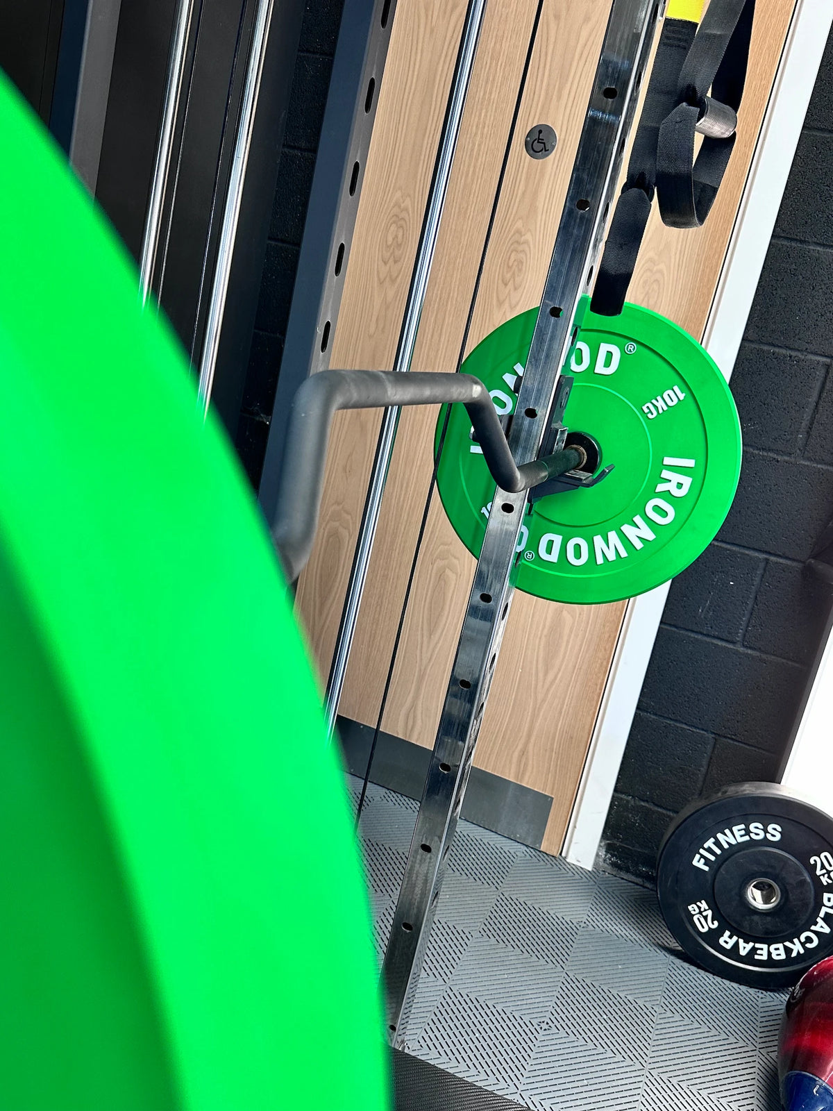 7ft 20kg Cambered Barbell