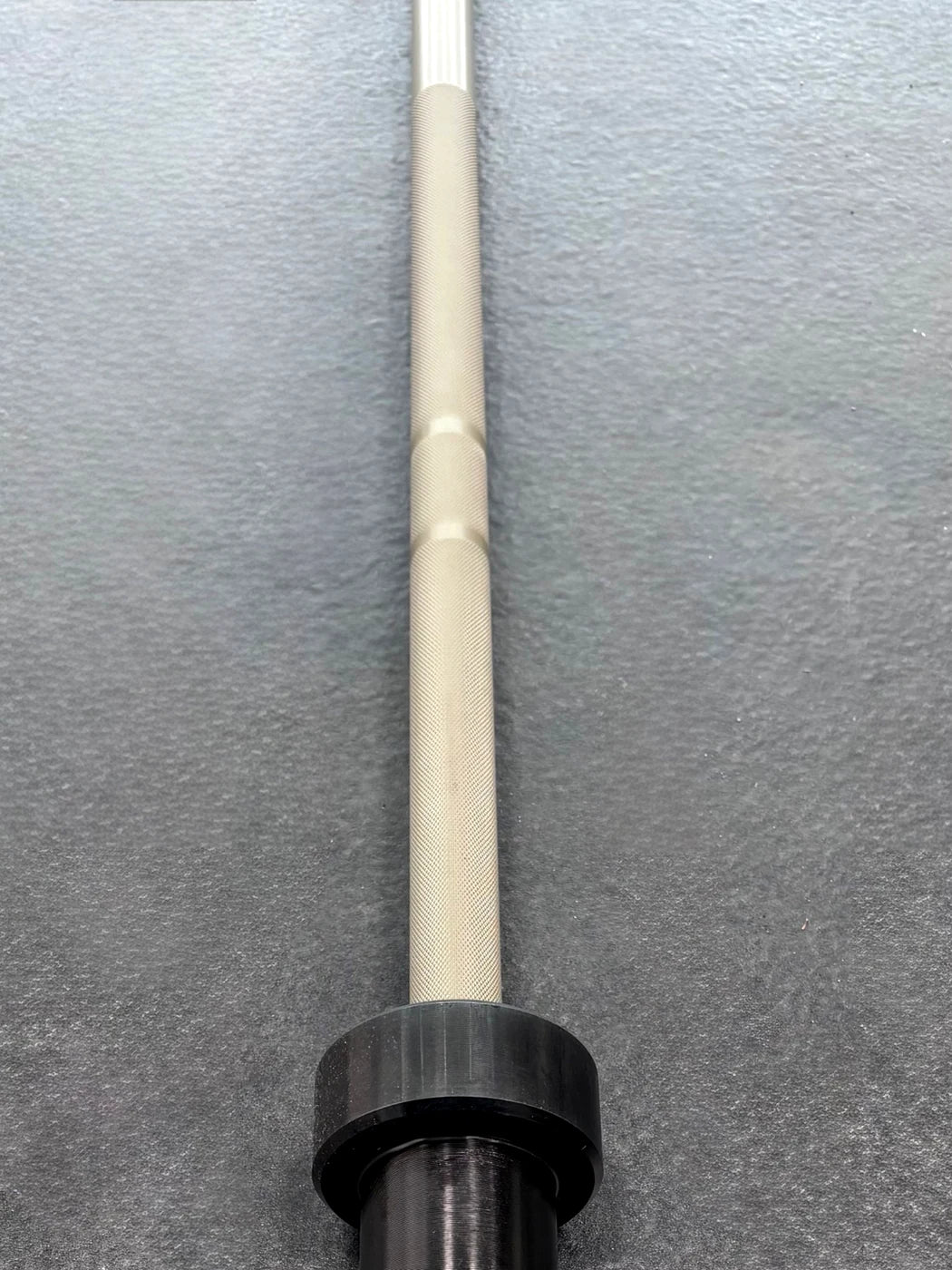 6ft 15kg Military Green & Black Olympic Barbell - BlackBear Fitness