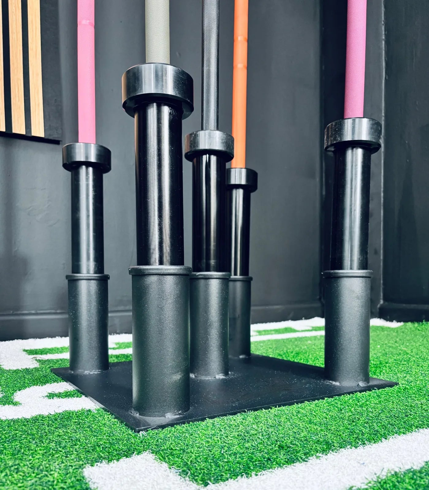 BlackBear Fitness heavy duty barbell storage stand for Olympic and technique bars