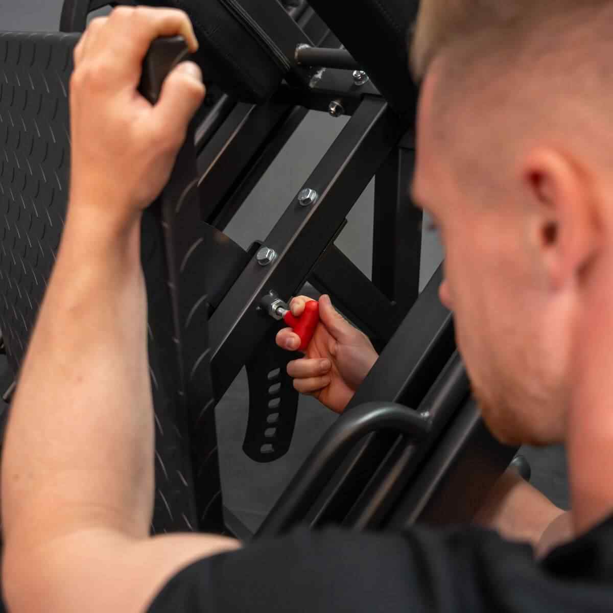 Leg Press & Hack Squat Machine